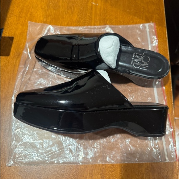 Joan & David Black Patent Leather Mules - Picture 1 of 2